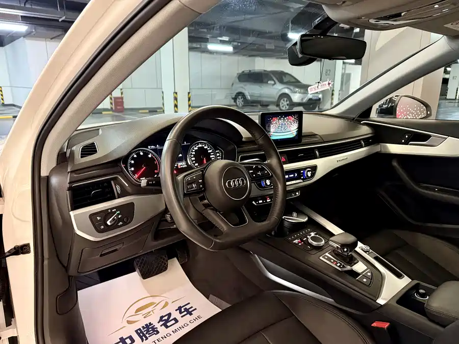 Used Audi A4L 2019 45 TFSI quattro personalized sports version National VI