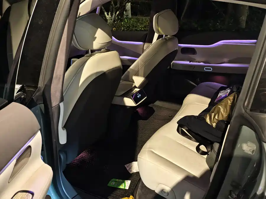 900x675_0_q87_c42_autohomecar__ChxpWGlKlIaAPZxkAARs1HFW2i0798.jpg.webp Used NIO ET7 2022 model 75kWh