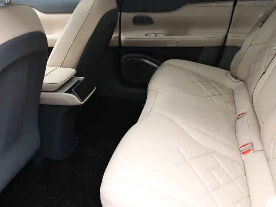 900x675_0_q87_c42_autohomecar__ChxpWGlLRDqAFytvAAQMxJf4T1U300.jpg.webp Used NIO ET7 2022 model 100kWh first edition