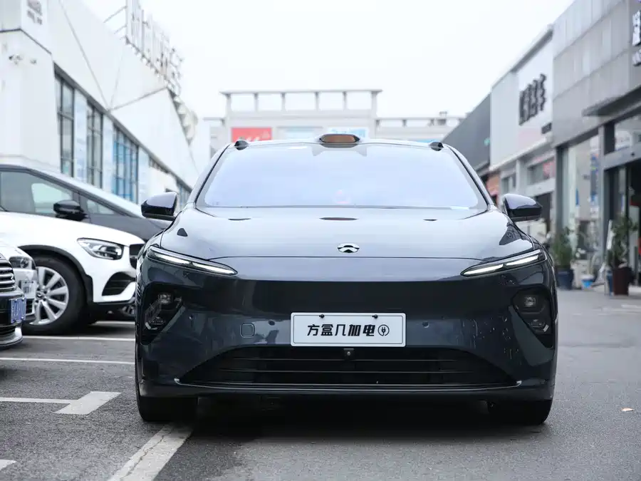 900x675_0_q87_c42_autohomecar__ChxpWGlLRDyAIpeZAAb0d3MqVmQ101.jpg.webp Used NIO ET7 2022 model 100kWh first edition