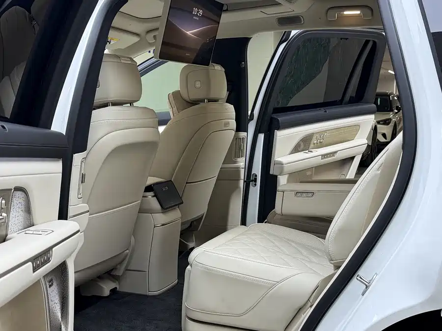 900x675_0_q87_c42_autohomecar__ChxpWGlLW1SAWiBsAAfeRA_7vSo553.jpg.webp Used NIO ES8 2026 Six-seater Executive Signature Edition