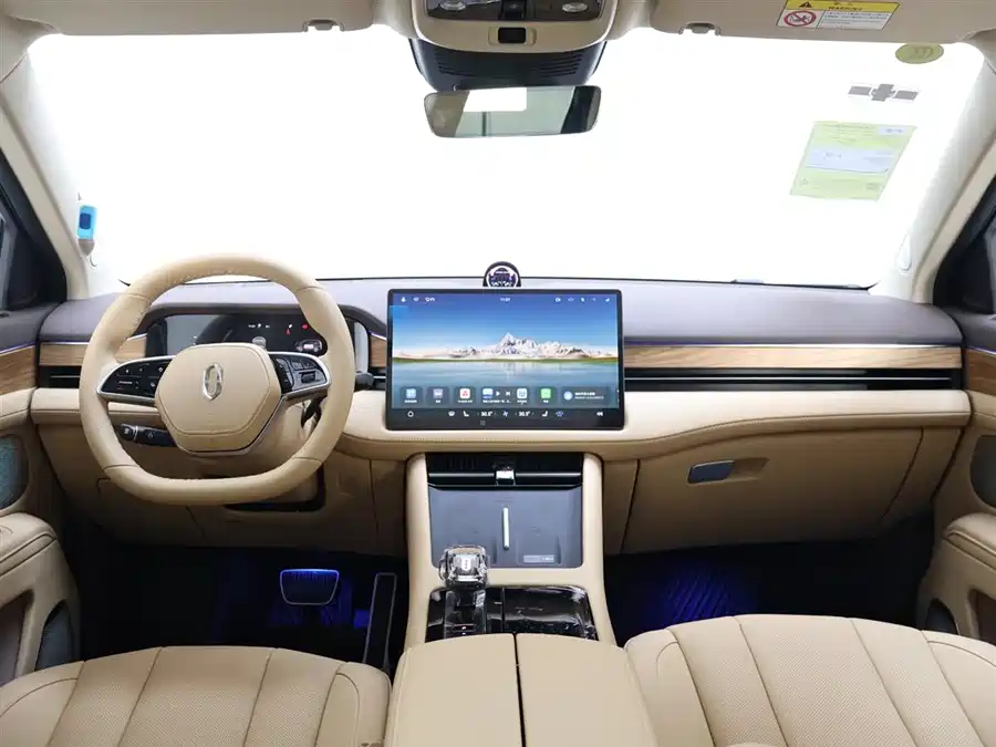 900x675_0_q87_c42_autohomecar__ChxpWGlLZ8-AYavNAAGGuablrPk217.jpg.webp Used HUAWEI AITO M7 2024 1.5T Smart Driving Rear Drive Pro Version 5 Seats