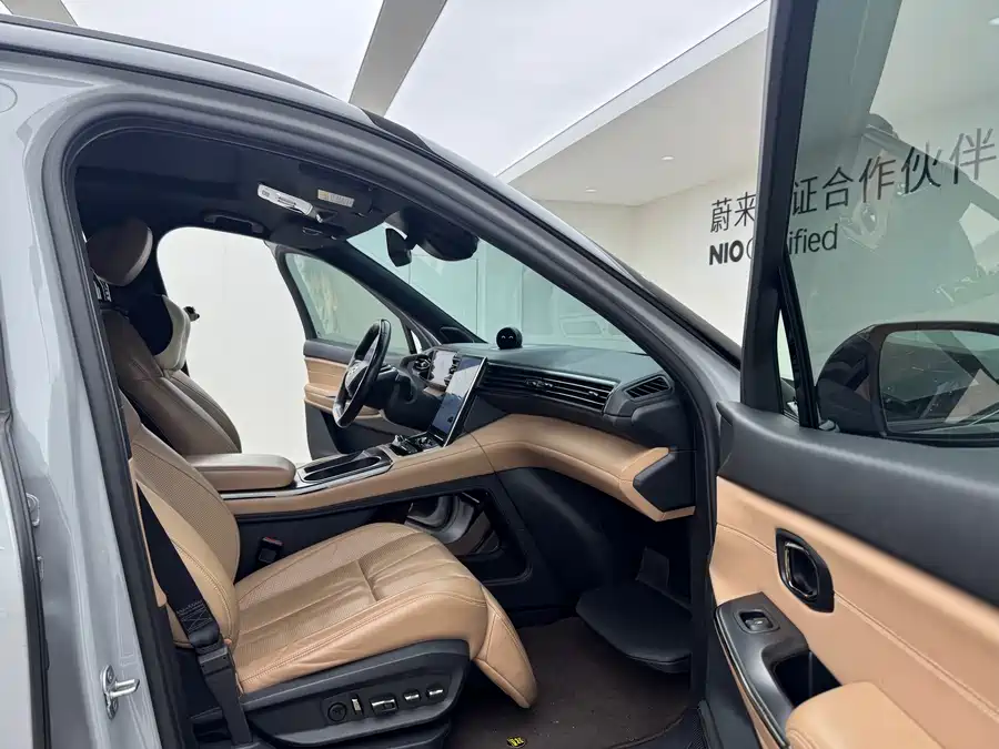 900x675_0_q87_c42_autohomecar__ChxpWGlLbZKAAjpKAAd6cDjVSKg868.jpg.webp Used NIO ES8 2022 model 100kWh signature version six seats