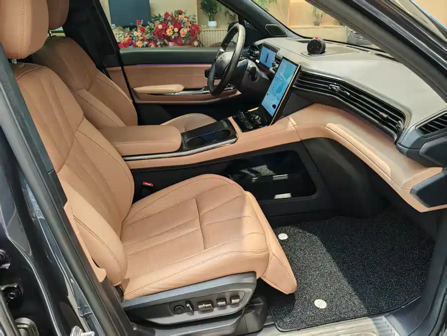 900x675_0_q87_c42_autohomecar__ChxpWGlLrpaAZcyIAAS0H8Yqzr4946.jpg.webp Used NIO ES8 2020 580KM Signature Edition Six-Seater Edition