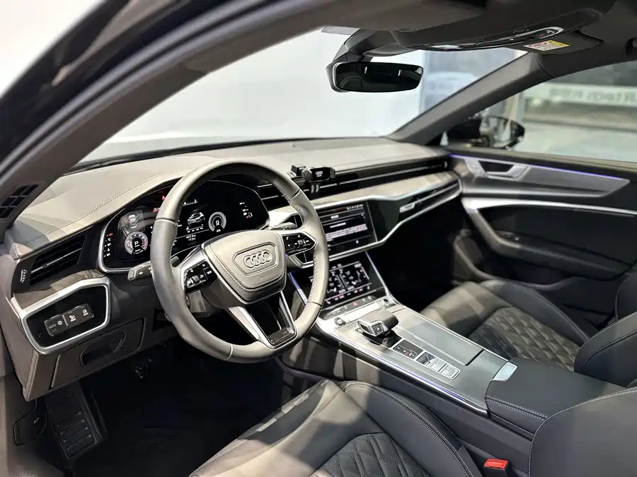 900x675_0_q87_c42_autohomecar__ChxpWGlMpAiAOqozAAiV0qPakuw152.jpg.webp Used Audi A6L 2025 45 TFSI Premium Dynamic Model