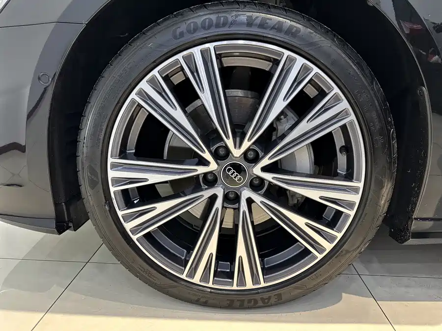 900x675_0_q87_c42_autohomecar__ChxpWGlMpBCAPnWSAAsA7pr50aw642.jpg.webp Used Audi A6L 2025 45 TFSI Premium Dynamic Model