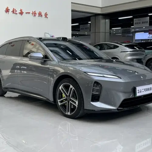 900x675_0_q87_c42_autohomecar__ChxpWGlMrbWAN8klAAUjDJgKFpY658.jpg.webp Used NIO ET5T 2025 Champion Commemorative Edition 75kWh Tourin