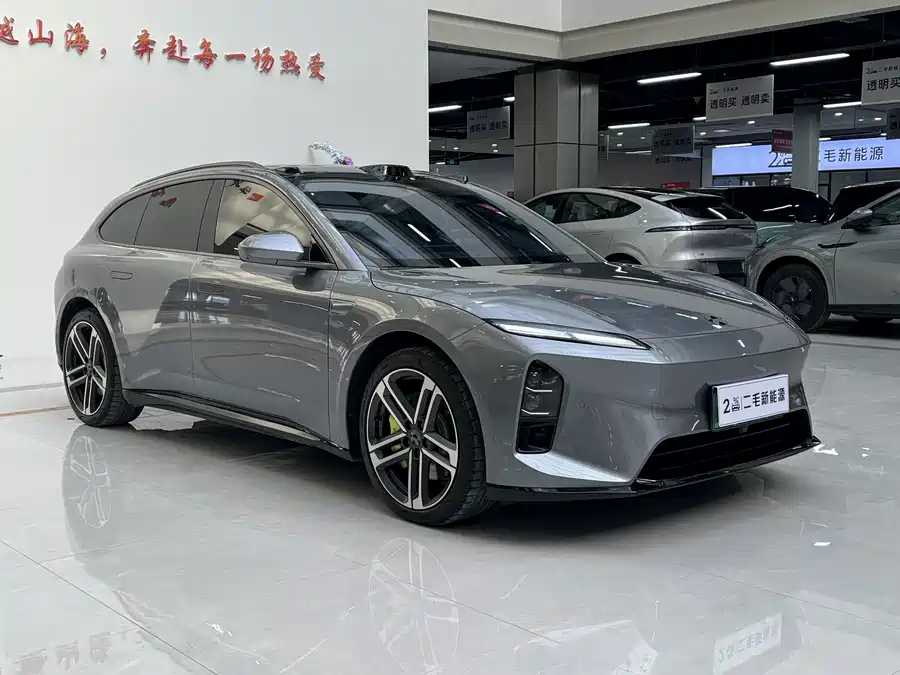 900x675_0_q87_c42_autohomecar__ChxpWGlMrbWAN8klAAUjDJgKFpY658.jpg.webp Used NIO ET5T 2025 Champion Commemorative Edition 75kWh Tourin