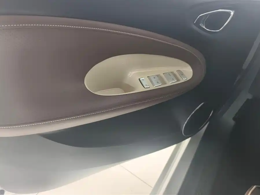 Used Wuling Bingo 2023 model 333km Yuexiang model