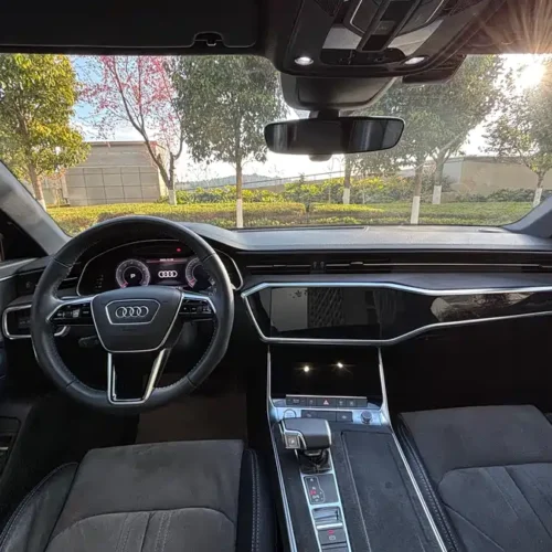 900x675_0_q87_c42_autohomecar__ChxpWGlOV5CAMEaGAA1awW4TT2I447.jpg.webp Used Audi A6L 2020 45 TFSI quattro exclusive dynamic model