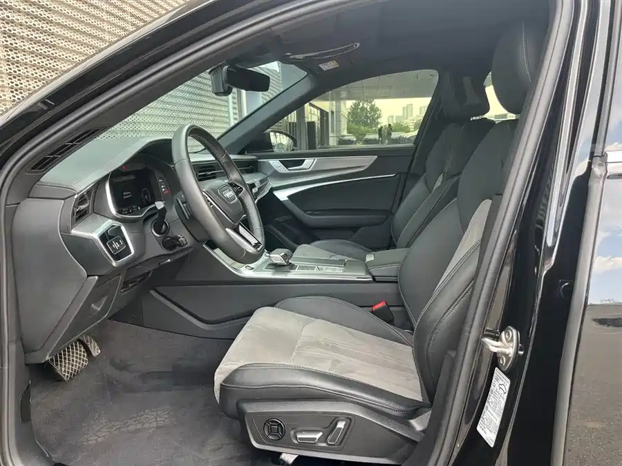 900x675_0_q87_c42_autohomecar__CjIFU2hOKDOAO9uSAAJWQkO-hd0378.jpg.webp Used Audi A6L 2024 40 TFSI luxury and dynamic model
