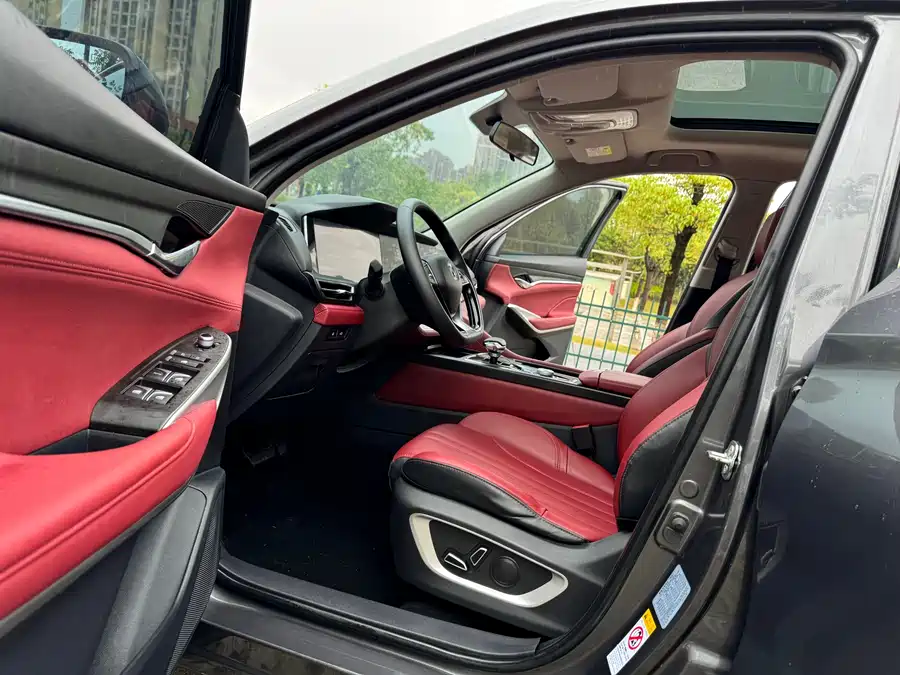 900x675_0_q87_c42_autohomecar__Chto52j5fVeAOsorAAmLB_AeLZk251.jpg.webp Used Changan CS75PLUS 2021 1.5T automatic premium model