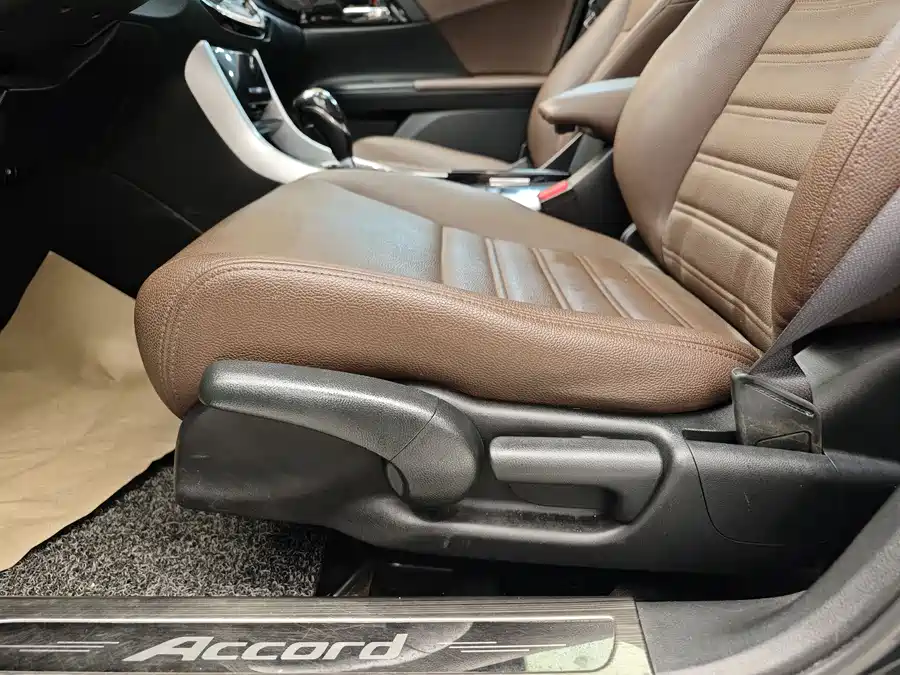 900x675_0_q87_c42_autohomecar__Chto52j8QmqAHxZ_AAfZDY5SoP0177.jpg.webp Used Accord 2016 2.0L Comfort Edition