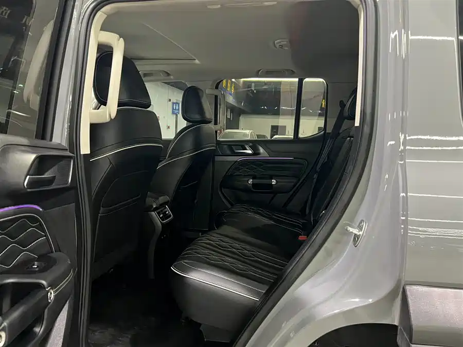 900x675_0_q87_c42_autohomecar__Chto52jx9Q-AWW7aAAGtzLMRAPg310.jpg.webp Used GWM Tank 300 2021 Off-Road Version 2.0T Challenger
