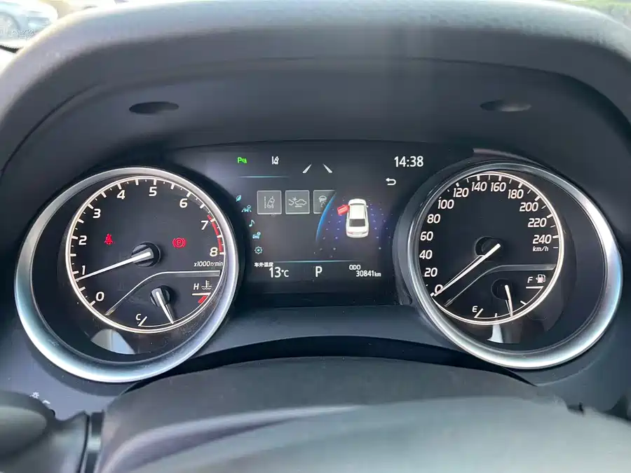 Used Camry 2023 2.0G Deluxe Edition