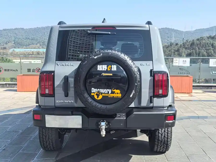 900x675_0_q87_c42_autohomecar__Chto52k2MlGAQoUJAAdKT3_POy8920.jpg.webp Used GWM Tank 300 2021 Off-Road Version 2.0T Conqueror