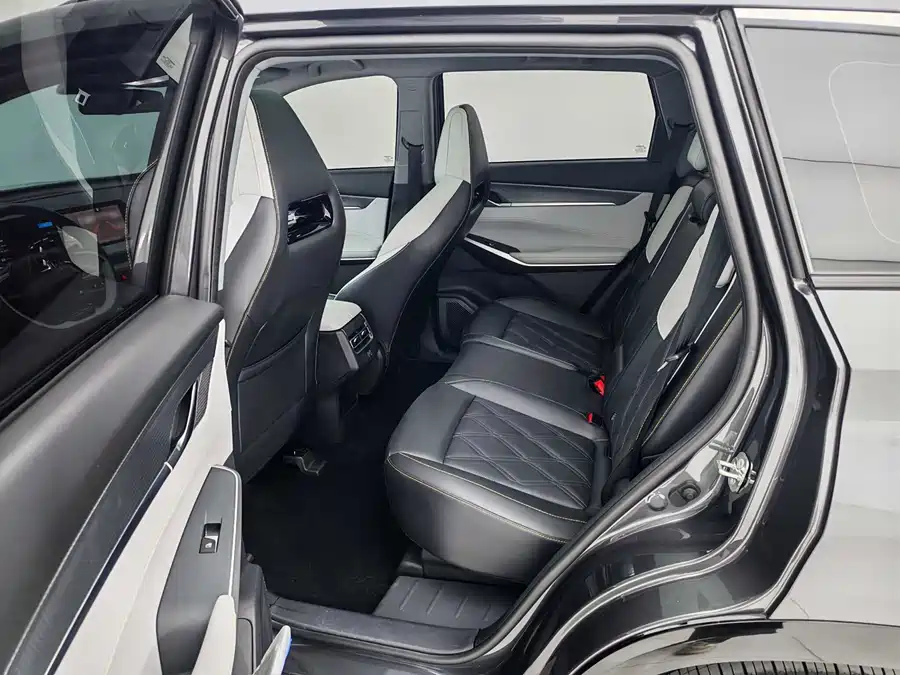 Used Changan CS75PLUS 2023 third generation 1.5T automatic premium model