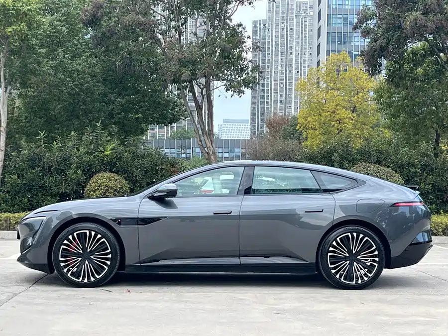 900x675_0_q87_c42_autohomecar__Chto52ki3ZmADAyCAA0kAAdJjc4270.jpg.webp Used Avita 12 2025 Ultra range extended version