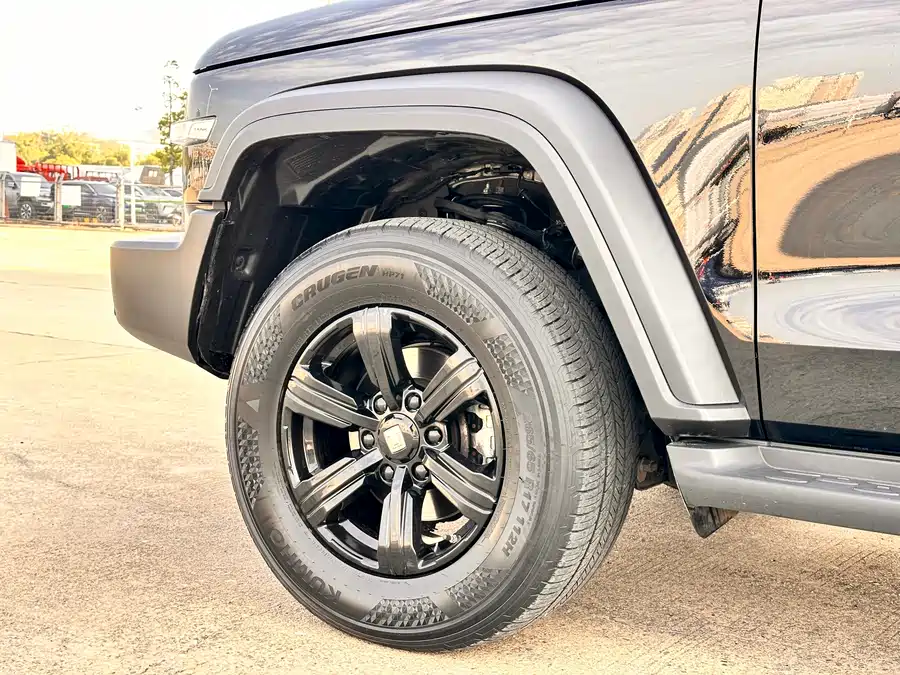 900x675_0_q87_c42_autohomecar__Chto52kimU-AXmxVAA1xwuAwvrc265.jpg.webp Used GWM Tank 300 2023 Off-Road Version 2.0T Conqueror
