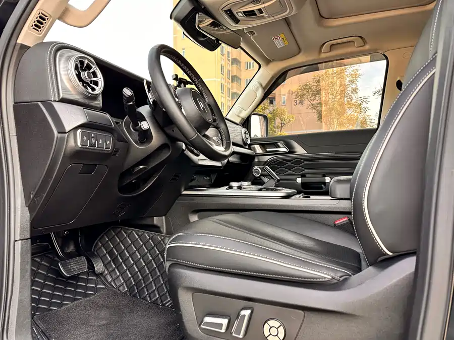 900x675_0_q87_c42_autohomecar__Chto52kimU6AUMJUAAsJdIPN59k402.jpg.webp Used GWM Tank 300 2023 Off-Road Version 2.0T Conqueror