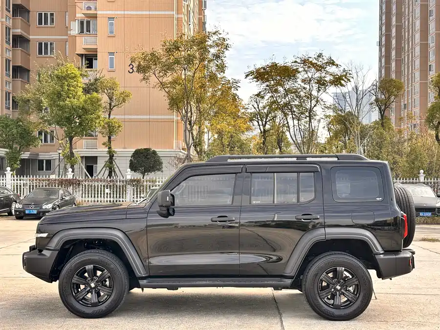 900x675_0_q87_c42_autohomecar__Chto52kimUWASYL7AA-rVeWq1FY084.jpg.webp Used GWM Tank 300 2023 Off-Road Version 2.0T Conqueror