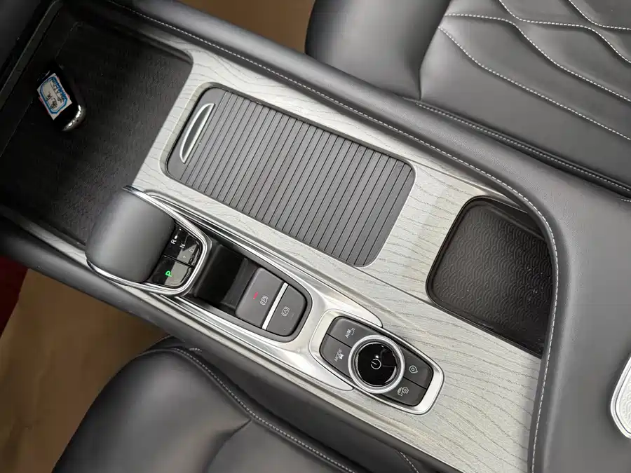 900x675_0_q87_c42_autohomecar__Chto52kpGKyASO2nAAkJrf_n1-k248.jpg.webp Used Chery Arrizo 8 2023 model 1.6T DCT Yi