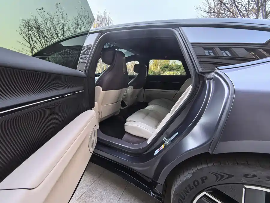 900x675_0_q87_c42_autohomecar__Chto52ktLvSAC7ymAAWwp4o-ljc396.jpg.webp Used Avita 12 2024 700 Triple Laser Rear Drive Luxury Edition