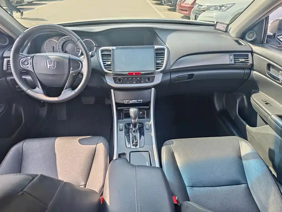 Used Accord 2015 2.0L LX Comfort Edition