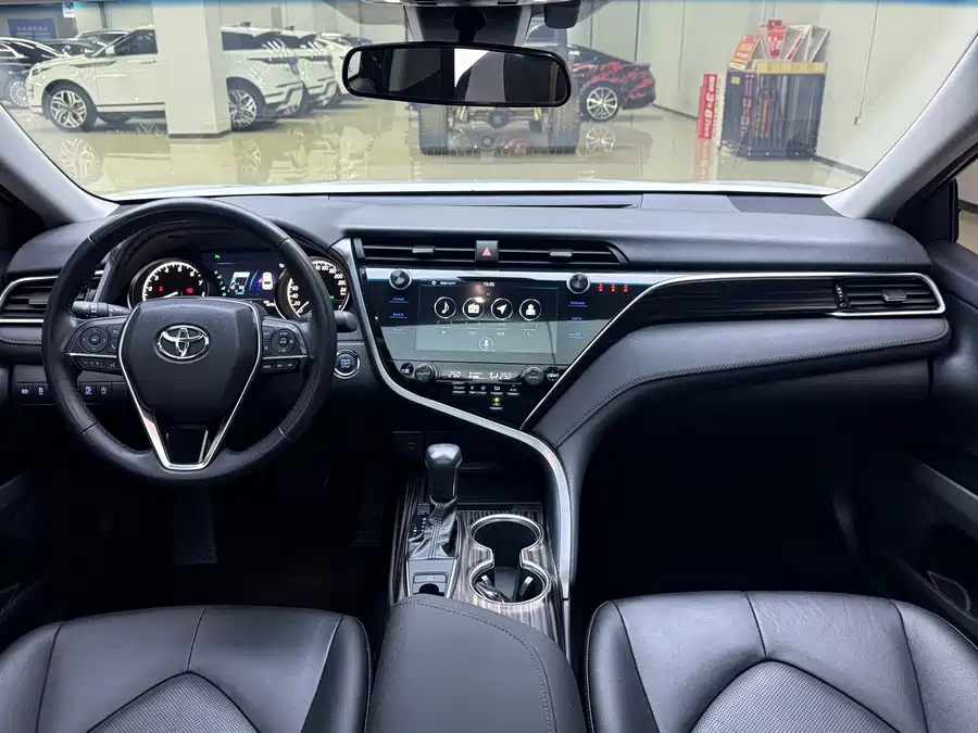 Used Camry 2019 2.0G Deluxe Edition National V