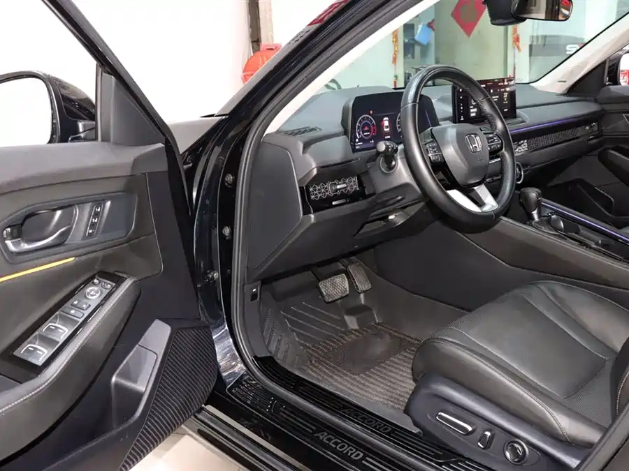 900x675_0_q87_c42_autohomecar__Chto52lDrcyAXD-lAAHyD8mWiNU791.jpg.webp Used Accord 2025 260TURBO Premium Edition