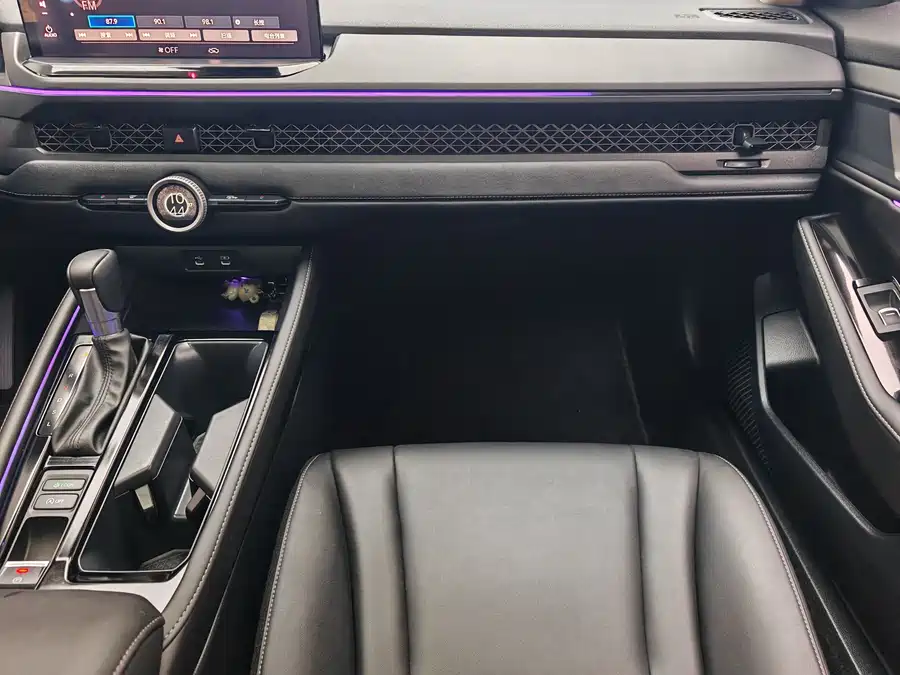 900x675_0_q87_c42_autohomecar__Chto52lKZSmAGIisAAlrDvJqnFc193.jpg.webp Used Accord 2025 260TURBO Deluxe Edition