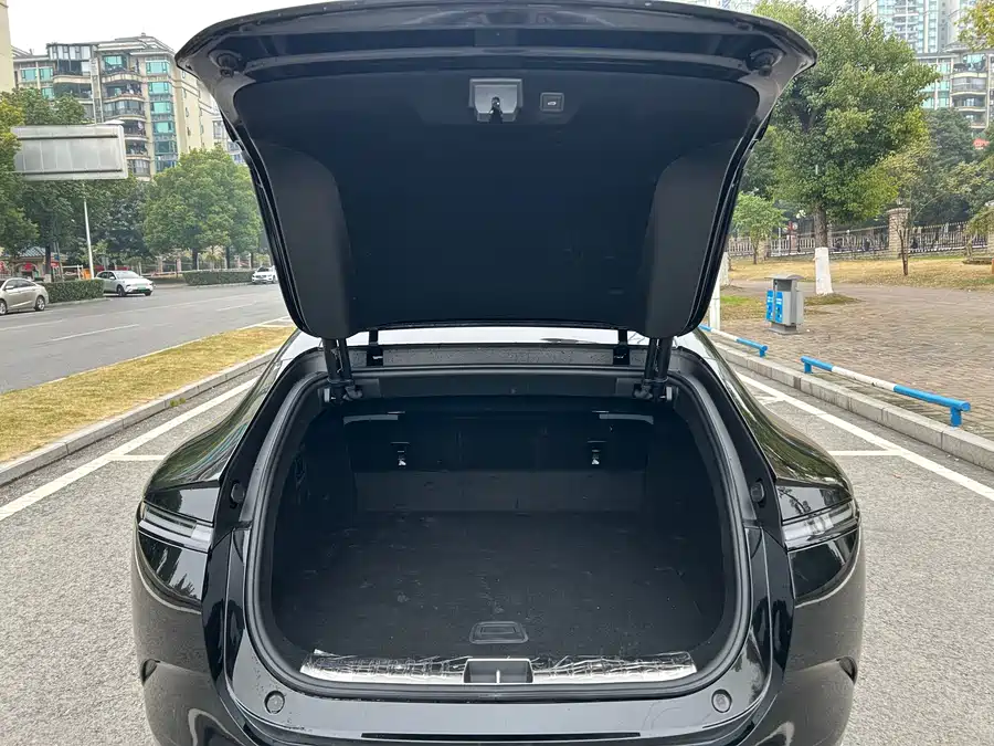 900x675_0_q87_c42_autohomecar__Chto52lSH5CAQ4-xAAv4CFLSQOs351.jpg.webp Used Avita 12 2025 Max pure electric version