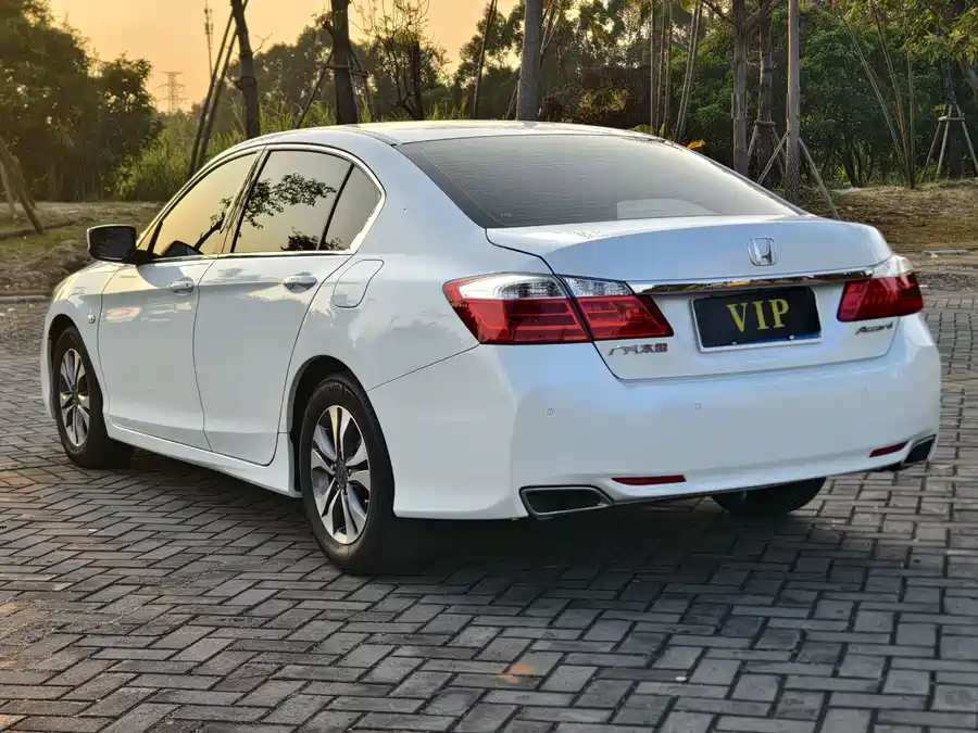 900x675_0_q87_c42_autohomecar__Chto52lbj8KAQDYGAAZ6IFubw6k881.jpg.webp Used Accord 2015 2.0L LX Comfort Edition