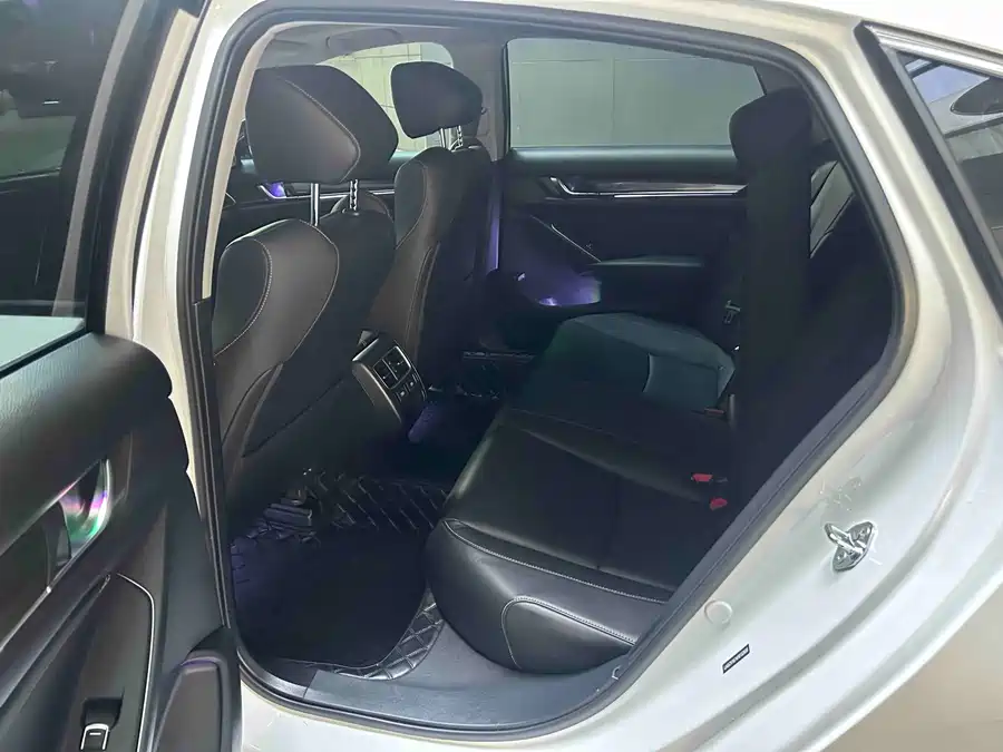 900x675_0_q87_c42_autohomecar__Chto52lpn92AOXUZAAYqtS6vm24935.jpg.webp Used Accord 2022 260TURBO Magic Night Premium Edition