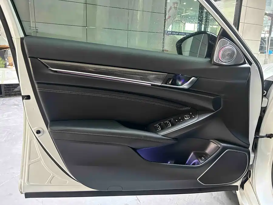 900x675_0_q87_c42_autohomecar__Chto52lpn9eAOhIvAAebege8Vj4748.jpg.webp Used Accord 2022 260TURBO Magic Night Premium Edition