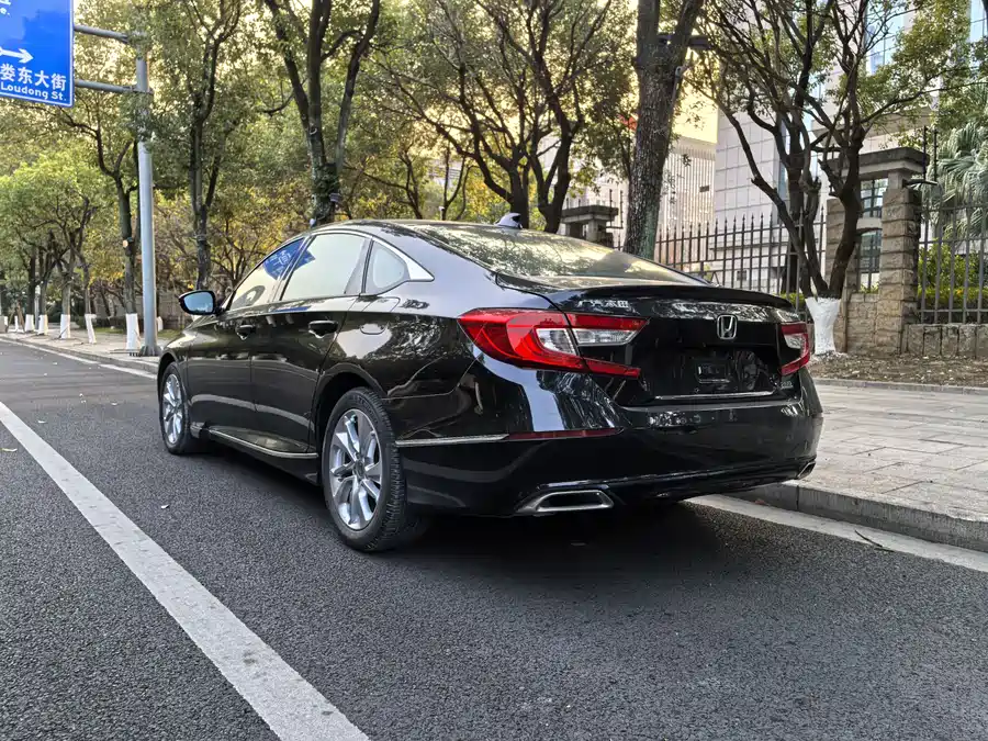 900x675_0_q87_c42_autohomecar__Chto52lrSAqAcGNYAAw7pWfq_wA858.jpg.webp Used Accord 2018 260TURBO Elite Edition National VI