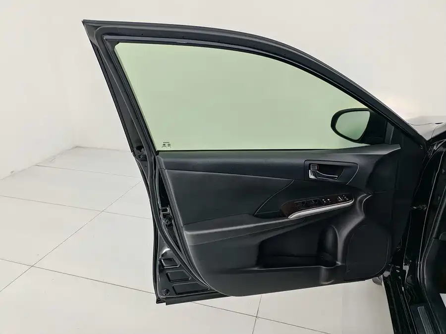 900x675_0_q87_c42_autohomecar__Chto52lsYAGAWOuaAASIqY8dxc0300.jpg.webp Used Camry 2015 2.0G Advanced Edition