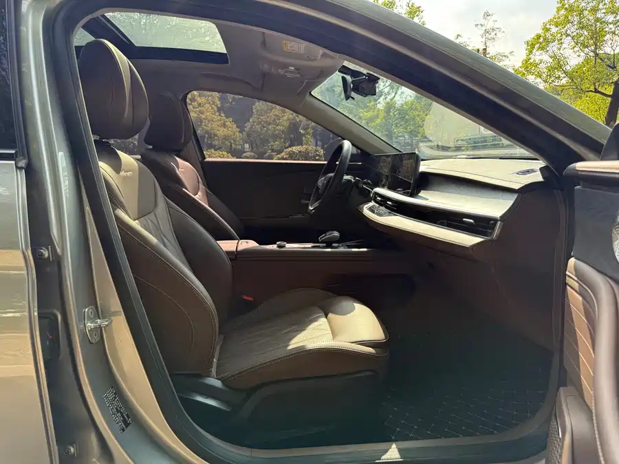 900x675_0_q87_c42_autohomecar__ChtpWGj06ciAGhuQAAi3d7dQTiI141.jpg.webp Used Chery Arrizo 8 2023 high-energy version 2.0T DCT Chi