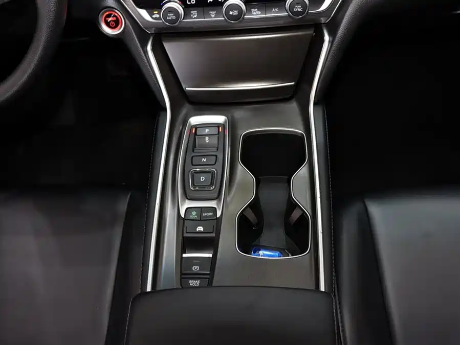 900x675_0_q87_c42_autohomecar__ChtpWGj12W-AUy95AAD4JVNkKCo033.jpg.webp Used Accord 2018 Rui Hybrid 2.0L Rui Cool Edition National VI