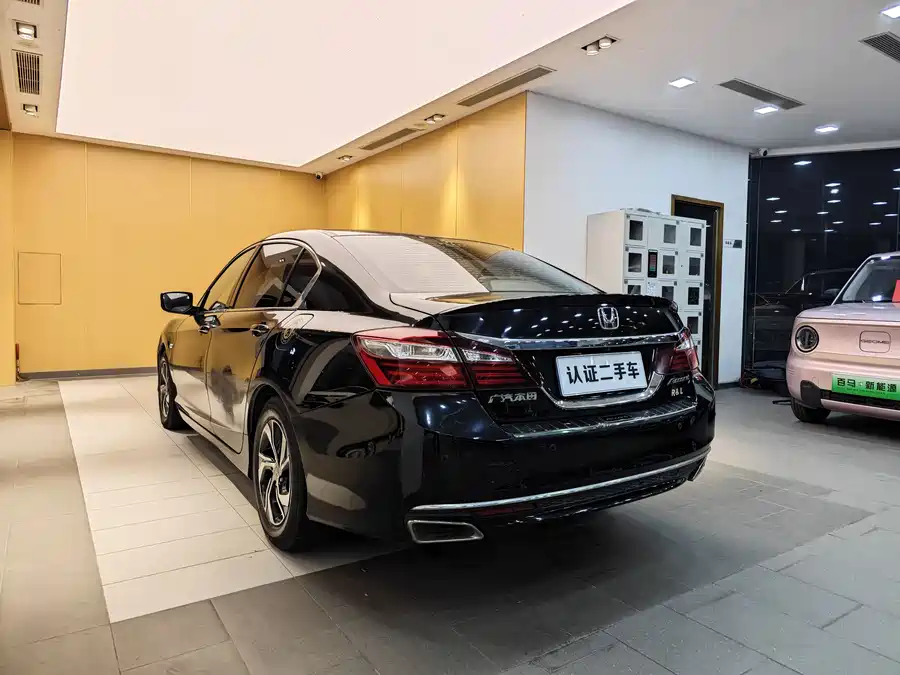 900x675_0_q87_c42_autohomecar__ChtpWGj8QnKAEou_AAUO2Ntlids474.jpg.webp Used Accord 2016 2.0L Comfort Edition