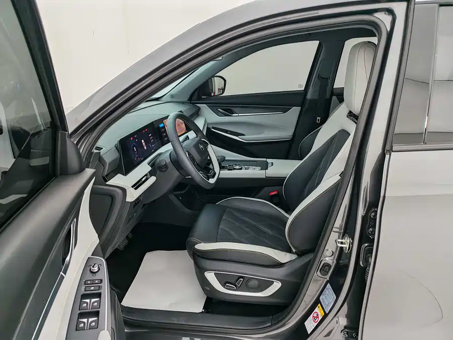 Used Changan CS75PLUS 2023 third generation 1.5T automatic premium model