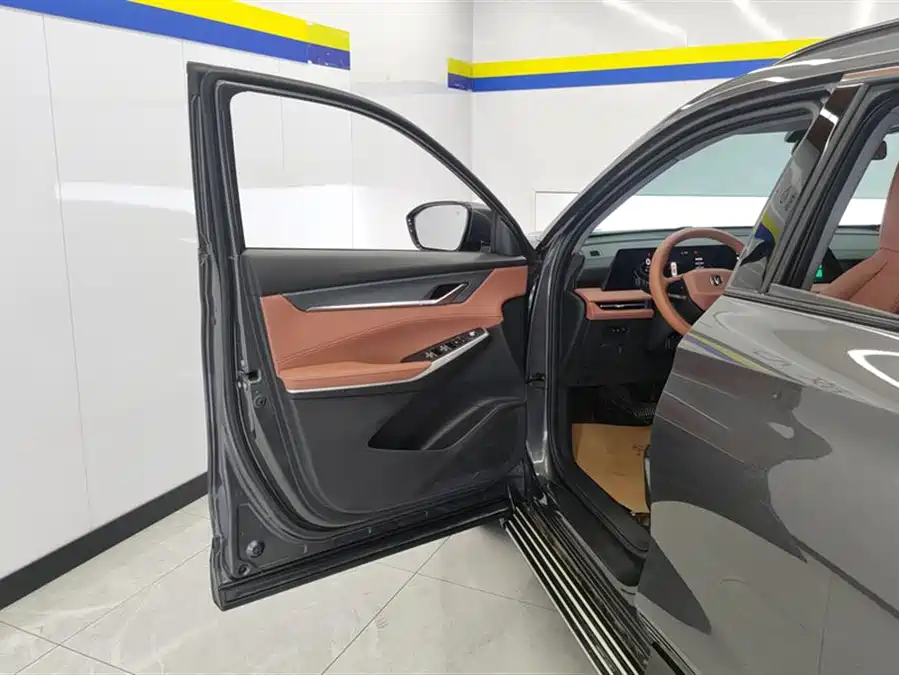 Used Changan CS75PLUS 2023 third generation 1.5T automatic premium model