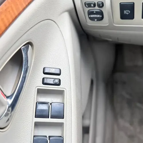900x675_0_q87_c42_autohomecar__ChtpWGkr-keAH8zIAAcRl-to9PQ169.jpg.webp Used Camry 2010 240G Deluxe Edition