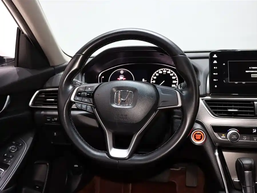 900x675_0_q87_c42_autohomecar__ChtpWGkwCieARdLJAAFupVl8BAk726.jpg.webp Used Accord 2022 260TURBO Deluxe Edition