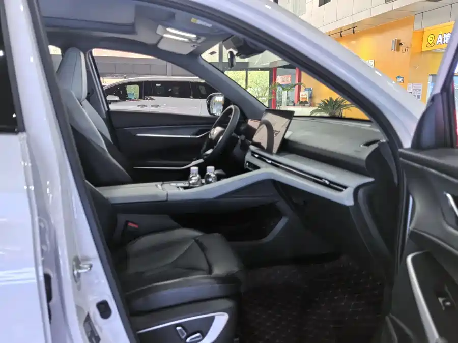Used Changan CS75PLUS 2026 Smart Champion Edition 1.5T New Blue Whale Smart Navigation Model