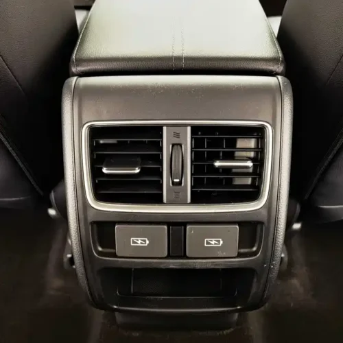 900x675_0_q87_c42_autohomecar__ChtpWGlKScGAaxYdAAN0PgHV7FE815.jpg.webp Used Accord 2022 Sharp Hybrid 2.0L Sharp Collar Edition