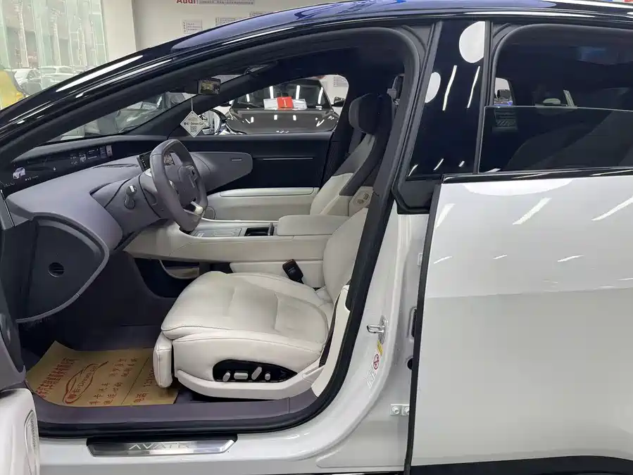 900x675_0_q87_c42_autohomecar__ChtpWGlLZYuAOdJLAAMGDicis4E070.jpg.webp Used Avita 12 2025 Ultra range extended version