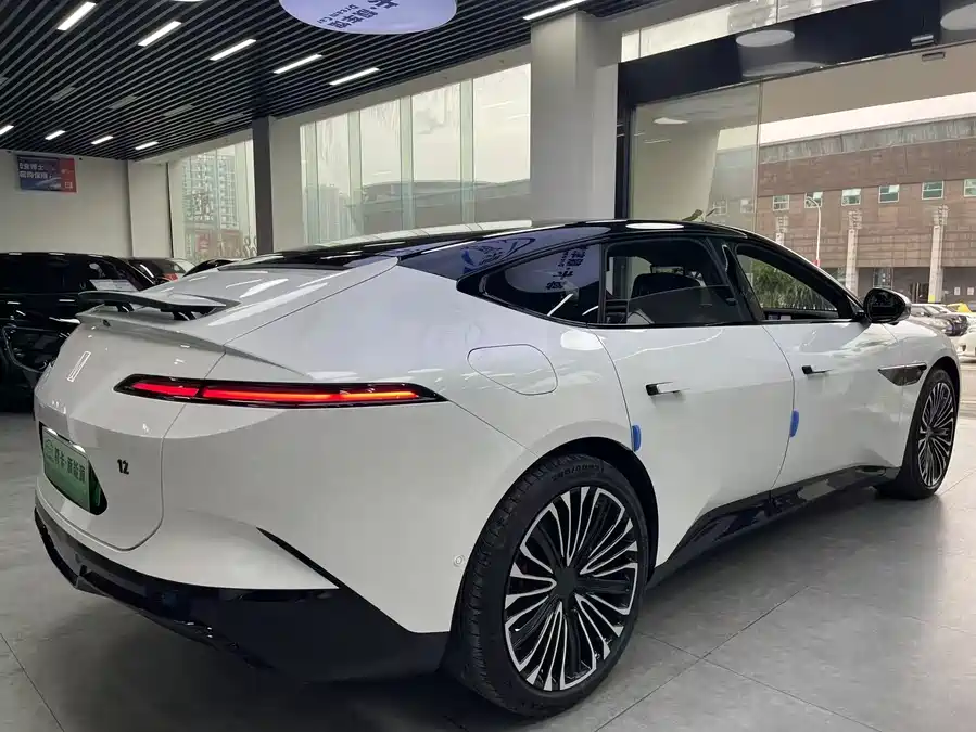 900x675_0_q87_c42_autohomecar__ChtpWGlLZZCANNX5AAOyeOh0yA4658.jpg.webp Used Avita 12 2025 Ultra range extended version