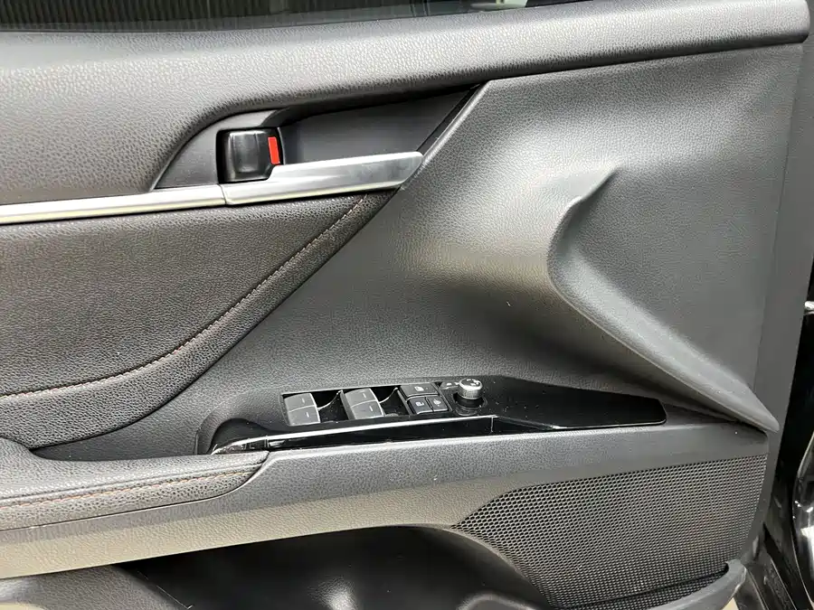 900x675_0_q87_c42_autohomecar__ChtpWGlMpOuAbkOUAAmk7vOTj_4406.jpg.webp Used Camry 2023 2.0G Deluxe Edition