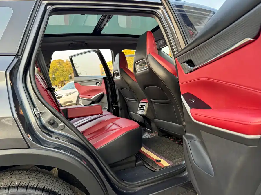 900x675_0_q87_c42_autohomecar__ChtpWGlOMbaASH3OAAmor3eSI6k719.jpg.webp Used Changan CS75PLUS 2022 second generation 1.5T automatic premium model